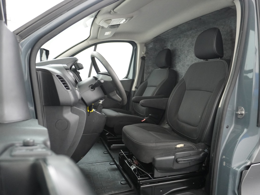 RENAULT-TRAFIC-2.0dCi 146pk AUT-6 Camera Trekhaak Pdc Airco L2H1 Cruise Control Elektr.Spiegels+Verwarmd DAB Bluetooth Led Betonplex vloer Lat