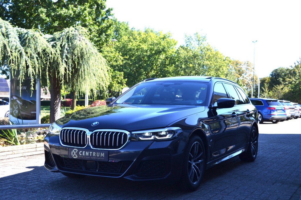 BMW 5-SERIE