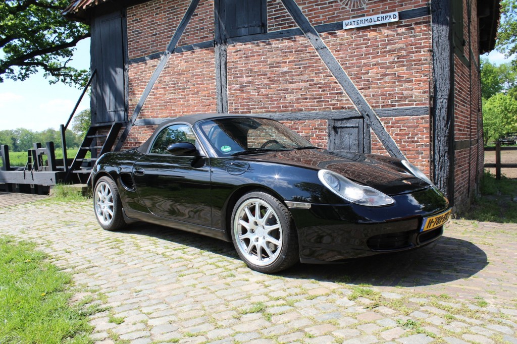 PORSCHE BOXSTER