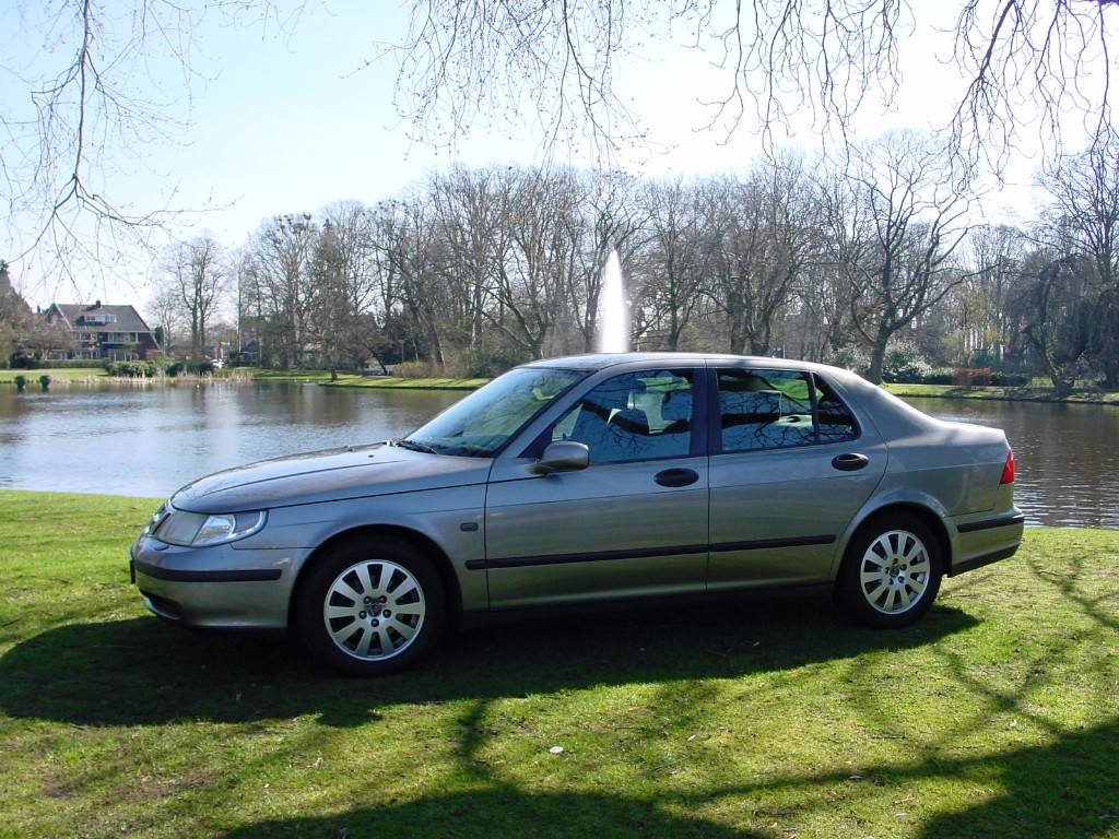 SAAB 9-5