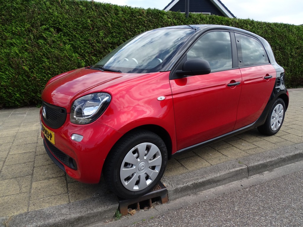 SMART FORFOUR