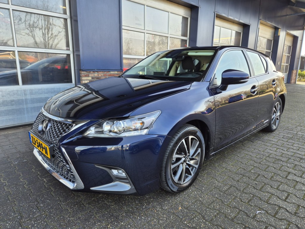 LEXUS CT 200h