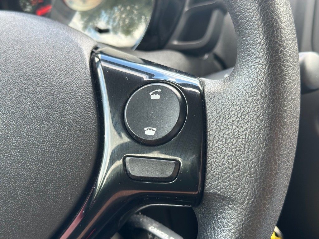 TOYOTA-AYGO-1.0 VVT-I 5-drs x-fun '' Airco - Elektrische ramen - CPV ''