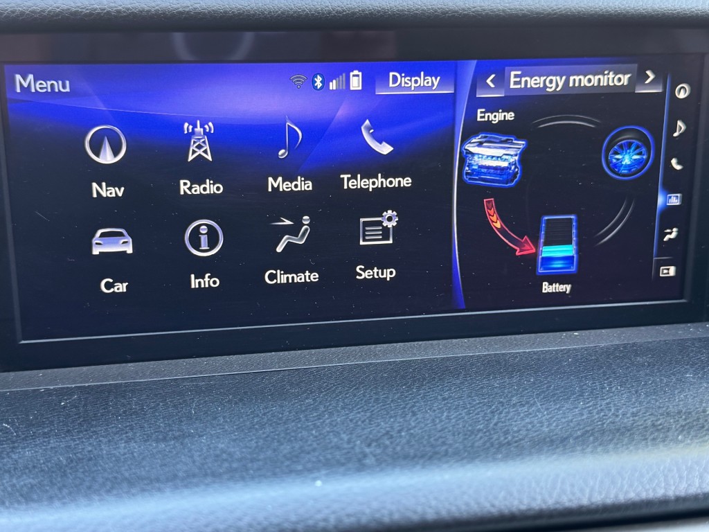 LEXUS-IS-300h Hybrid Edition 30 ACC OPENDAK LEER PRIMA AUTO