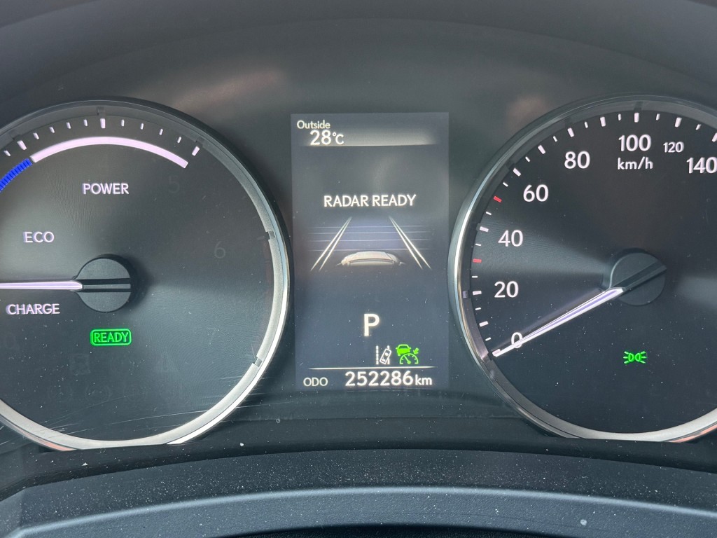LEXUS-IS-300h Hybrid Edition 30 ACC OPENDAK LEER PRIMA AUTO