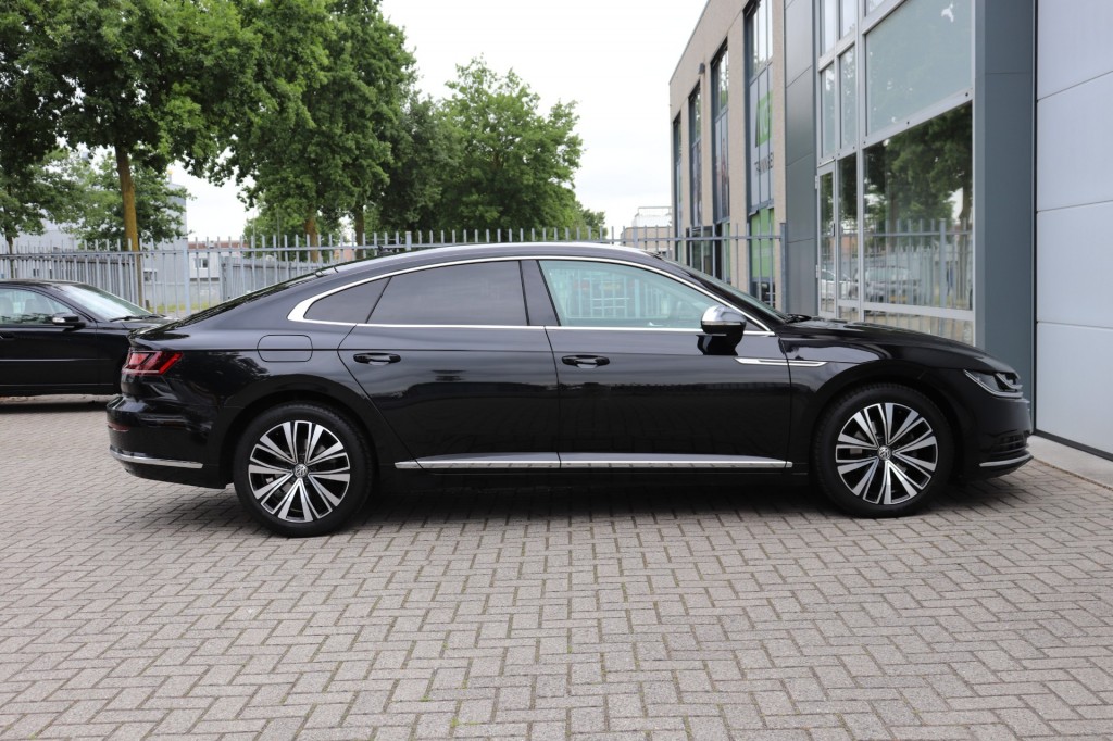 VOLKSWAGEN-ARTEON-2.0 TDI 150PK DSG AUT ELEGANCE/A.CarPlay/Massage/18