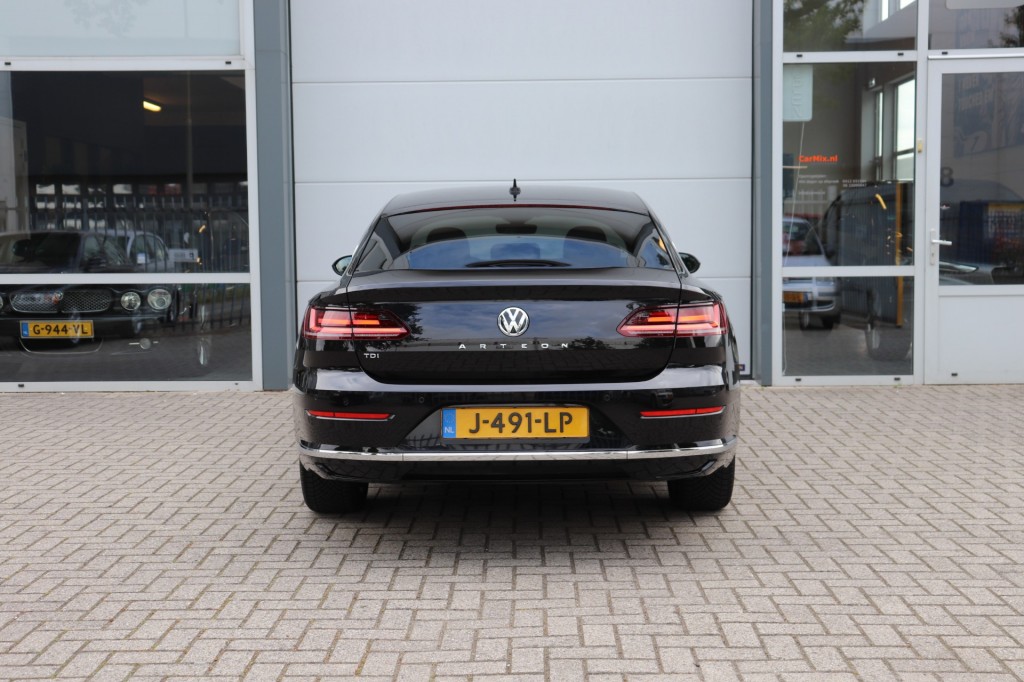 VOLKSWAGEN-ARTEON-2.0 TDI 150PK DSG AUT ELEGANCE/A.CarPlay/Massage/18