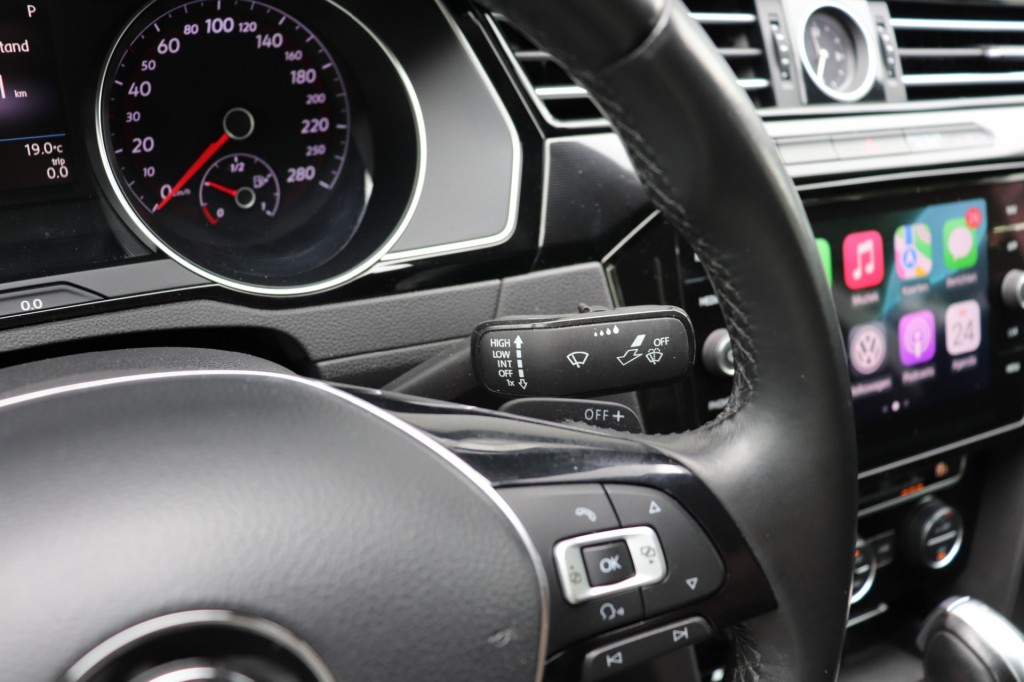 VOLKSWAGEN-ARTEON-2.0 TDI 150PK DSG AUT ELEGANCE/A.CarPlay/Massage/18