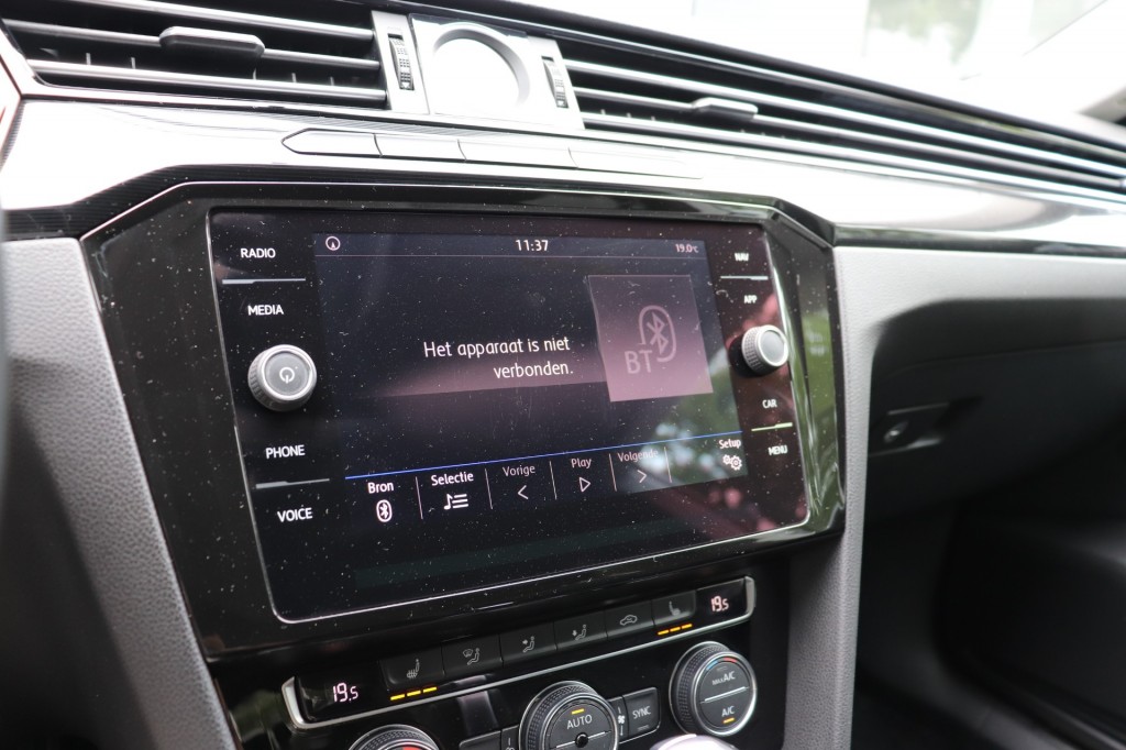VOLKSWAGEN-ARTEON-2.0 TDI 150PK DSG AUT ELEGANCE/A.CarPlay/Massage/18