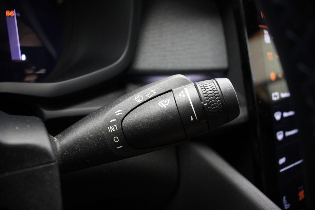 POLESTAR-2-Long Range Dual Motor Launch Edition 78kWh - Panorama