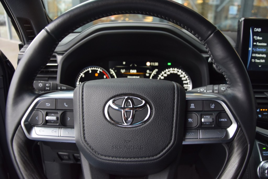 TOYOTA-LANDCRUISER 300-3.3 D 5DRS 70TH ANNIVERSARY A/T 5 SITZ
