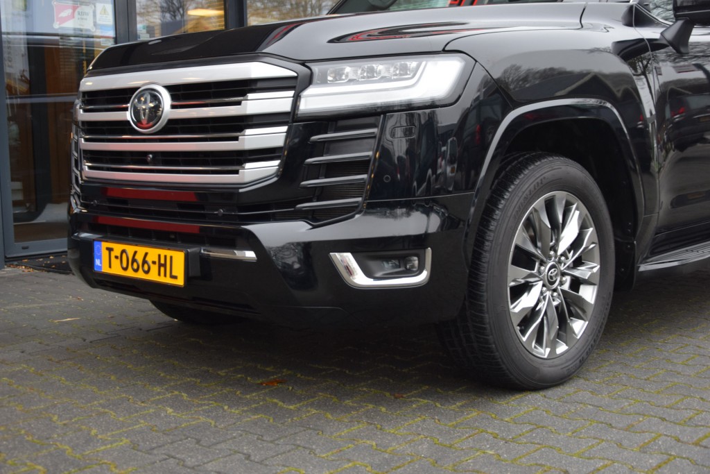 TOYOTA-LANDCRUISER 300-3.3 D 5DRS 70TH ANNIVERSARY A/T 5 SITZ