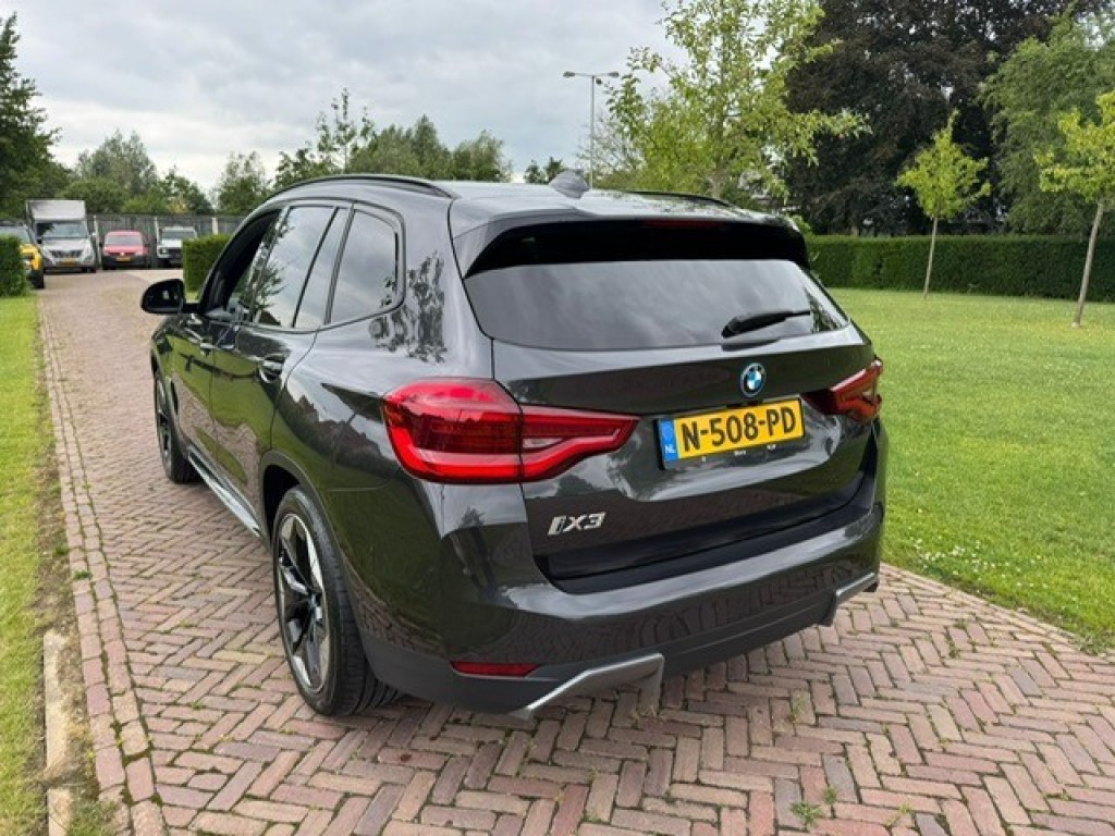 BMW-IX3-High Executive Full Options Automaat
