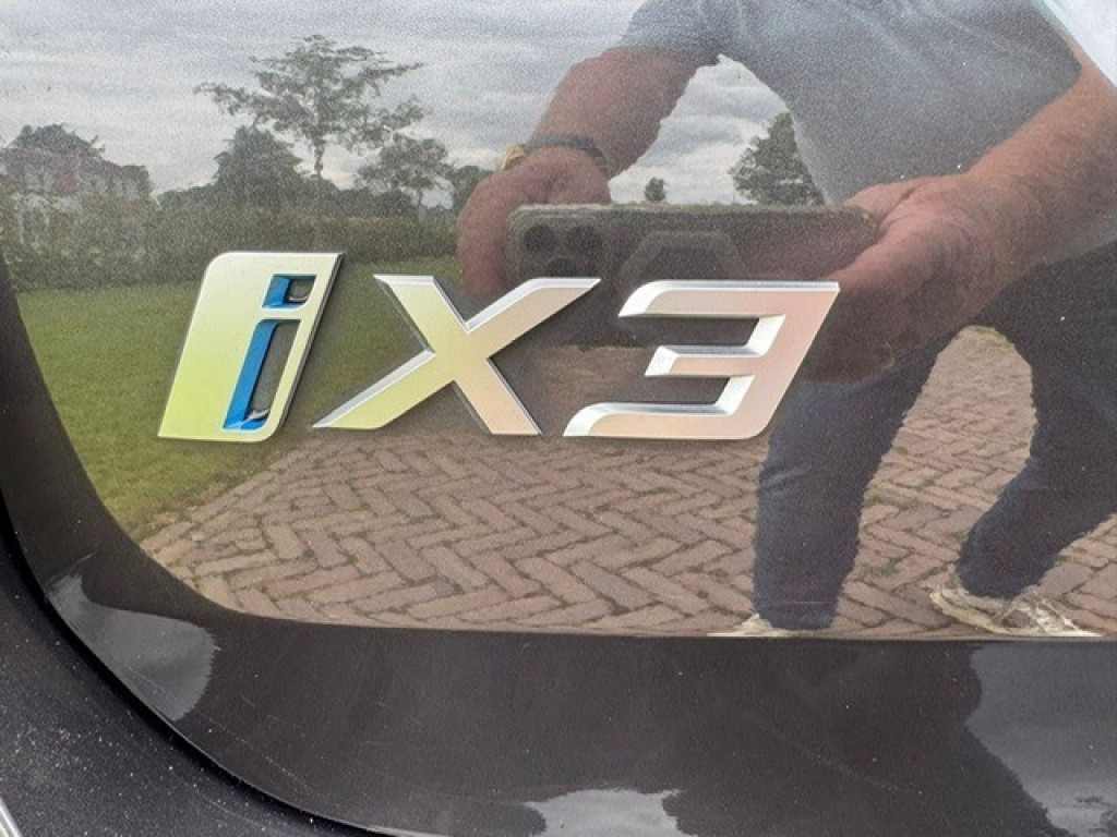 BMW-IX3-High Executive Full Options Automaat