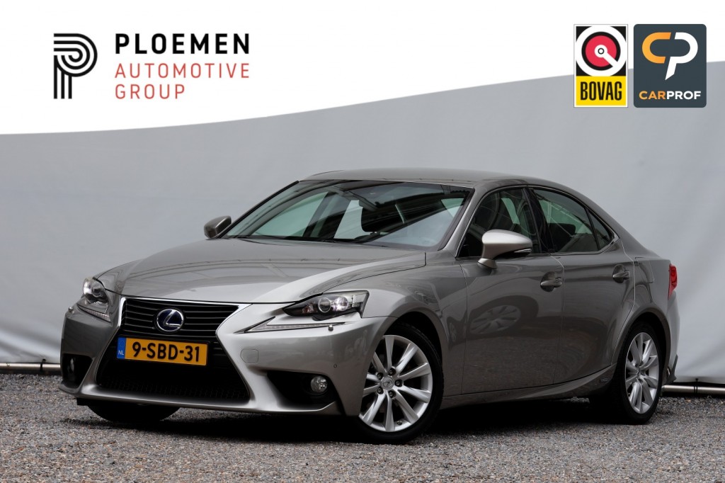 LEXUS IS